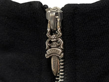 Load image into Gallery viewer, CHROME HEARTS クロムハーツ ハーフジップ スウェットシャツ サイズL セメタリークロス刺繍 ブラック ホワイト 美品 中古 4b009893