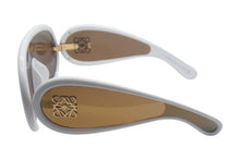 画像をギャラリービューアに読み込む, 新品未使用 LOEWE ロエベ サングラス アイウェア サイズ140▫︎0 145 イタリア製 ゴールド金具 ホワイト 中古 4c067428