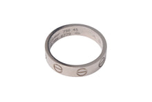 Load image into Gallery viewer, 極美品 Cartier カルティエ ラブリング ウェディング リング 指輪 K18WG 750 ホワイトゴールド B4085100 サイズ45 中古 4c068621