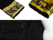 画像をギャラリービューアに読み込む, 新品未使用 VERSACE ヴェルサーチ バロック キッズ バスローブ ZACJYNG01 イタリア製 テスート ブラック イエロー サイズM 4c069723