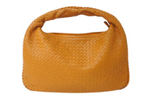Load image into Gallery viewer, 極美品 BOTTEGA VENETA ボッテガヴェネタ ホーボー イントレチャート ワンショルダーバッグ BO0738226T オレンジ 中古 4c069901