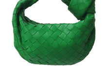 Load image into Gallery viewer, BOTTEGA VENETA ボッテガヴェネタ ミニ ジョディ ハンドバッグ 651876 パラキート グリーン カーフ ラムレザー 美品 中古 4c070436