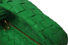 Load image into Gallery viewer, BOTTEGA VENETA ボッテガヴェネタ ミニ ジョディ ハンドバッグ 651876 パラキート グリーン カーフ ラムレザー 美品 中古 4c070436