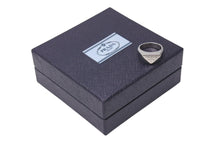 画像をギャラリービューアに読み込む, PRADA プラダ リング 指輪 トライアングルロゴ 21 00ＭFR イタリア製 シルバー925 13.3g サイズ19号 美品 中古 4c071426