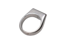 画像をギャラリービューアに読み込む, PRADA プラダ リング 指輪 トライアングルロゴ 21 00ＭFR イタリア製 シルバー925 13.3g サイズ19号 美品 中古 4c071426