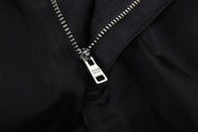 画像をギャラリービューアに読み込む, PRADA プラダ ナイロンカーゴパンツ SPH286 サイズM 21SS トライアングルロゴ 三角ロゴプレート RE-NYLON 美品 中古 4c071538