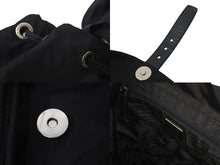 画像をギャラリービューアに読み込む, PRADA プラダ リュック デイパック トライアングルロゴ B2811 ナイロン シルバー金具 カーキ 美品 中古 4c071599