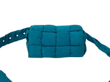 Load image into Gallery viewer, BOTTEGA VENETA ボッテガヴェネタ パデットテック カセット ウエストバッグ ナイロン ブルー 鞄 良品 中古 4c071749