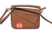 画像をギャラリービューアに読み込む, 極美品 LOEWE ロエベ × スタジオジブリ カルシファー ミニ パズル 2WAY ハンドバッグ ハウルの動く城 A510U95X63 ブラウン カーフスキン ショルダーバッグ 中古 4c072412