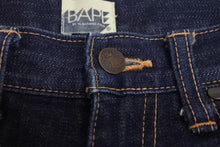 画像をギャラリービューアに読み込む, A BATHING APE アベイシングエイプ ショートパンツ パンツ デニム ブルー レッド 星 サイズ L 美品 中古 4c072911