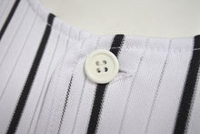 画像をギャラリービューアに読み込む, 新品未使用 阪神タイガース 伊良部秀輝 ユニフォーム 2003年優勝記念 CHINA製 ポリエステル ホワイト ブラック サイズLL 中古 4c072965