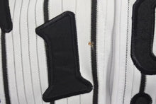 画像をギャラリービューアに読み込む, 新品未使用 阪神タイガース 伊良部秀輝 ユニフォーム 2003年優勝記念 CHINA製 ポリエステル ホワイト ブラック サイズLL 中古 4c072965