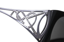 画像をギャラリービューアに読み込む, YVES SAINT LAURENT イヴサンローラン サングラス YSL6107/S サイズ125 ブラック プラスチック ラインストーン 美品 中古 4c073650