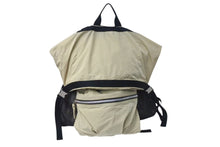 Load image into Gallery viewer, BOTTEGA VENETA ボッテガヴェネタ リュックサック バックパック ベージュ ブラック ナイロン ポリエステル シルバー金具 美品 中古 4c073667