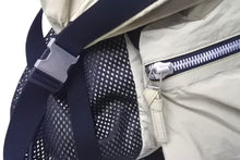 Load image into Gallery viewer, BOTTEGA VENETA ボッテガヴェネタ リュックサック バックパック ベージュ ブラック ナイロン ポリエステル シルバー金具 美品 中古 4c073667