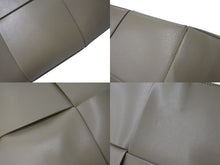 Load image into Gallery viewer, BOTTEGA VENETA ボッテガヴェネタ イントレチャート マキシ アルコ トートバッグ サンドベージュ レザー スウェード シルバー金具 美品 中古 4c073681