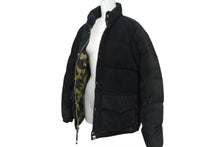 画像をギャラリービューアに読み込む, A Bathing Ape アベイシングエイプ ダウンジャケット カーキ ブラック 001HJ9801024 サイズM 美品 中古 4c073889