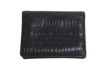 画像をギャラリービューアに読み込む, MIU MIU ミュウミュウ マテラッセ 二つ折り財布 ロゴ イタリア製 レザー メタル ブラック ゴールド金具 美品 中古 4c073970