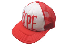 画像をギャラリービューアに読み込む, A BATHING APE アベイシングエイプ BAPEロゴ メッシュキャップ トラッカー ハット レッド ホワイト Mサイズ 中古 4c074231