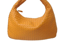 画像をギャラリービューアに読み込む, 新品同様 BOTTEGA VENETA ボッテガ ヴェネタ イントレチャート ホーボーバッグ ワンショルダーバッグ レザー イエロー 中古 4c074399