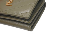 画像をギャラリービューアに読み込む, 極美品 SAINT LAURENT サンローラン 三つ折り財布 オリガミ マトラッセ タイニーウォレット カーキ ゴールド金具 中古 4c074454