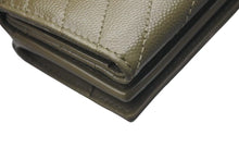 画像をギャラリービューアに読み込む, 極美品 SAINT LAURENT サンローラン 三つ折り財布 オリガミ マトラッセ タイニーウォレット カーキ ゴールド金具 中古 4c074454