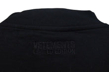 画像をギャラリービューアに読み込む, 極美品 VETEMENTS ヴェトモン X-Large Logo Tee X-LARGEロゴ 半袖Tシャツ UE63TR860B サイズO ブラック 刺繍 中古 4c074972