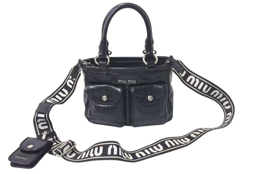 MIUMIU ミュウミュウ 21SS ヴィッテロ 2WAY レザー ショルダーバッグ ブラック ナイロン ロゴ ハンドバッグ シルバー金具 美品 中古 4c075111