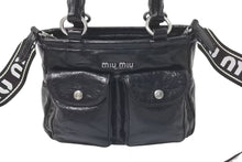画像をギャラリービューアに読み込む, MIUMIU ミュウミュウ 21SS ヴィッテロ 2WAY レザー ショルダーバッグ ブラック ナイロン ロゴ ハンドバッグ シルバー金具 美品 中古 4c075111