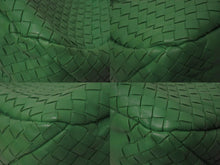 画像をギャラリービューアに読み込む, 極美品 BOTTEGA VENETA ボッテガヴェネタ カンパーナ ワンショルダーバッグ イントレチャート グリーン レザー 中古 4c075250