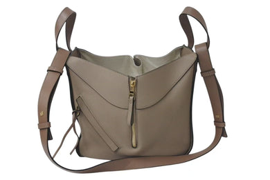 新品同様 LOEWE ロエベ ハンモックバッグ スモール ２WAY ハンドバッグ サンド ソフトグレインカーフ 387 12KBN60 ショルダーバッグ 中古 4c075305