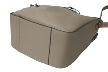 画像をギャラリービューアに読み込む, 新品同様 LOEWE ロエベ ハンモックバッグ スモール ２WAY ハンドバッグ サンド ソフトグレインカーフ 387 12KBN60 ショルダーバッグ 中古 4c075305