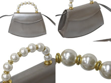 Load image into Gallery viewer, Salvatore Ferragamo サルヴァトーレフェラガモ パールハンドル 2WAY ハンドバッグ A212060 レザー 美品 中古 4c075398