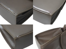 Load image into Gallery viewer, Salvatore Ferragamo サルヴァトーレフェラガモ パールハンドル 2WAY ハンドバッグ A212060 レザー 美品 中古 4c075398