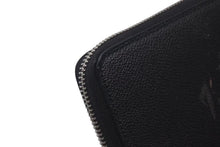 画像をギャラリービューアに読み込む, Givenchy ジバンシー 長財布 ロットワイラー 長財布 ブラック レザー シルバー金具 美品 中古 4c075413