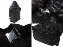 画像をギャラリービューアに読み込む, BOTTEGA VENETA ボッテガヴェネタ カセット イントレチャート フォールドオーバー バックパック ブラック レザー 美品 中古 4c075460