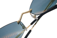 Load image into Gallery viewer, Cartier カルティエ パンテール スムース ゴールドフィニッシュ サングラス メタル ゴールド ブラック ブルー 美品 中古 4c075947 正規品