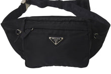 画像をギャラリービューアに読み込む, PRADA プラダ トライアングルロゴ ウエストバッグ ロゴプレート イタリア製 ナイロン ブラック シルバー金具 美品 中古 4c076170