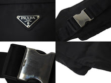 画像をギャラリービューアに読み込む, PRADA プラダ トライアングルロゴ ウエストバッグ ロゴプレート イタリア製 ナイロン ブラック シルバー金具 美品 中古 4c076170