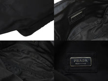 画像をギャラリービューアに読み込む, PRADA プラダ トライアングルロゴ ウエストバッグ ロゴプレート イタリア製 ナイロン ブラック シルバー金具 美品 中古 4c076170