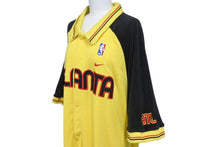 画像をギャラリービューアに読み込む, NIKE ナイキ 00s NBA ATLANTA HAWKS アトランタ ホークス 半袖シャツ サイズL ポリエステル イエロー 美品 中古 4c076236