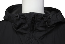 画像をギャラリービューアに読み込む, DOLCE&amp;GABBANA ドルチェアンドガッバーナ マウンテン パーカー アウター イタリア製 ポリエステル ブラック サイズ48 美品 中古 4c076238