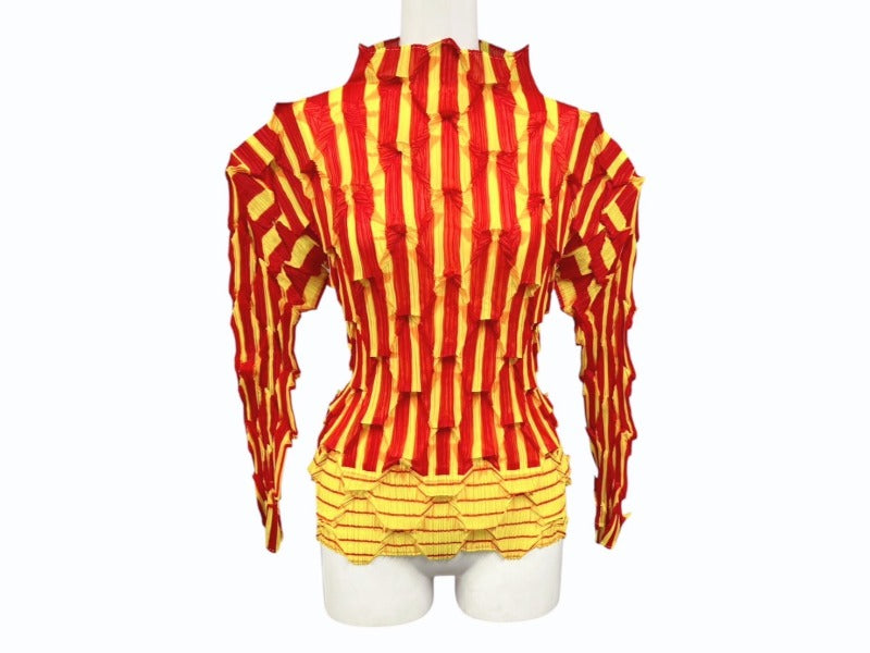 極美品 ISSEY MIYAKE イッセイミヤケ プリーツ 長袖カットソー IM84-FJ966 サイズM ポリエステル レッド イエロー 中古 4b005083