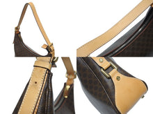 Load image into Gallery viewer, CELINE セリーヌ マカダム柄 ホーボー ワンショルダーバッグ PVC レザー ブラウン ロゴ 総柄 ゴールド金具 美品 中古 4b005290