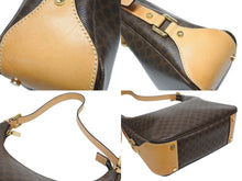 Load image into Gallery viewer, CELINE セリーヌ マカダム柄 ホーボー ワンショルダーバッグ PVC レザー ブラウン ロゴ 総柄 ゴールド金具 美品 中古 4b005290