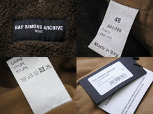 画像をギャラリービューアに読み込む, 極美品 RAF SIMONS ラフシモンズ 21SS ARCHIVE REDUX 権力の美学 コート パッチライナー付き A01-700 ベージュ 48 中古 53967