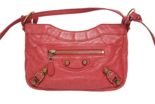 Load image into Gallery viewer, 極美品 BALENCIAGA バレンシアガ ジャイアントヒップ ショルダーバッグ 237203 5740 レザー レッド ゴールド金具 中古 4b005476