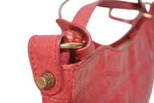 Load image into Gallery viewer, 極美品 BALENCIAGA バレンシアガ ジャイアントヒップ ショルダーバッグ 237203 5740 レザー レッド ゴールド金具 中古 4b005476