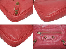 Load image into Gallery viewer, 極美品 BALENCIAGA バレンシアガ ジャイアントヒップ ショルダーバッグ 237203 5740 レザー レッド ゴールド金具 中古 4b005476