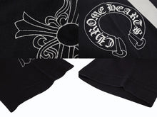 Load image into Gallery viewer, CHROME HEARTS クロムハーツ ラグラン 七分袖Tシャツ サイズM ホワイト ブラック ネックロゴ オールドクロス ホースシュー 美品 中古 4b005684
